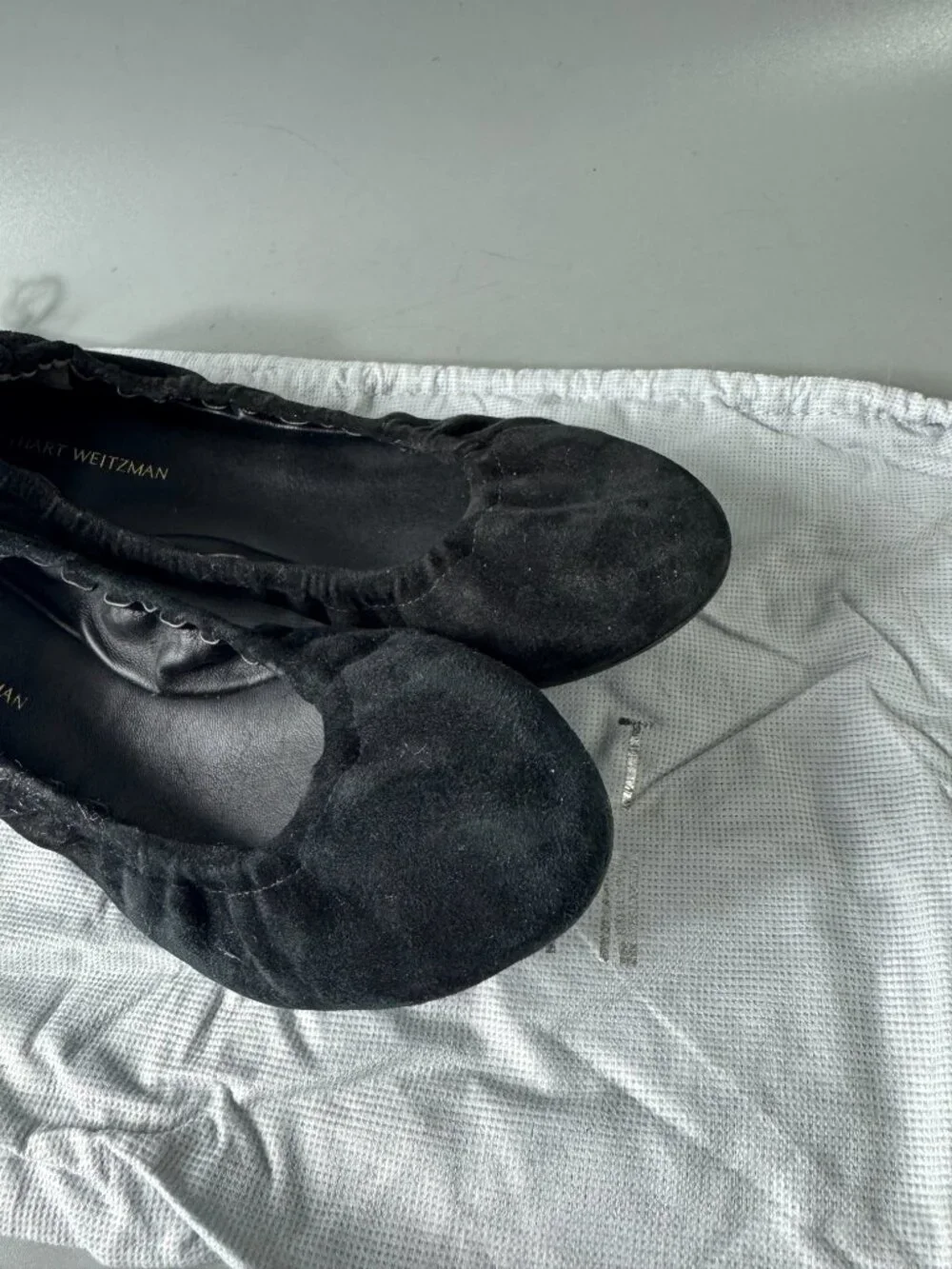 Stuart Weitzman Gabby Scrunch Black Suede Leather Ballet Flats Women's Size 7.5